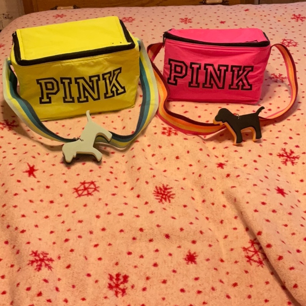 2 VS PINK lunch totes